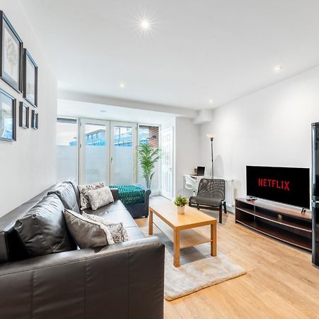 London Edgware Station Apartamento Exterior foto