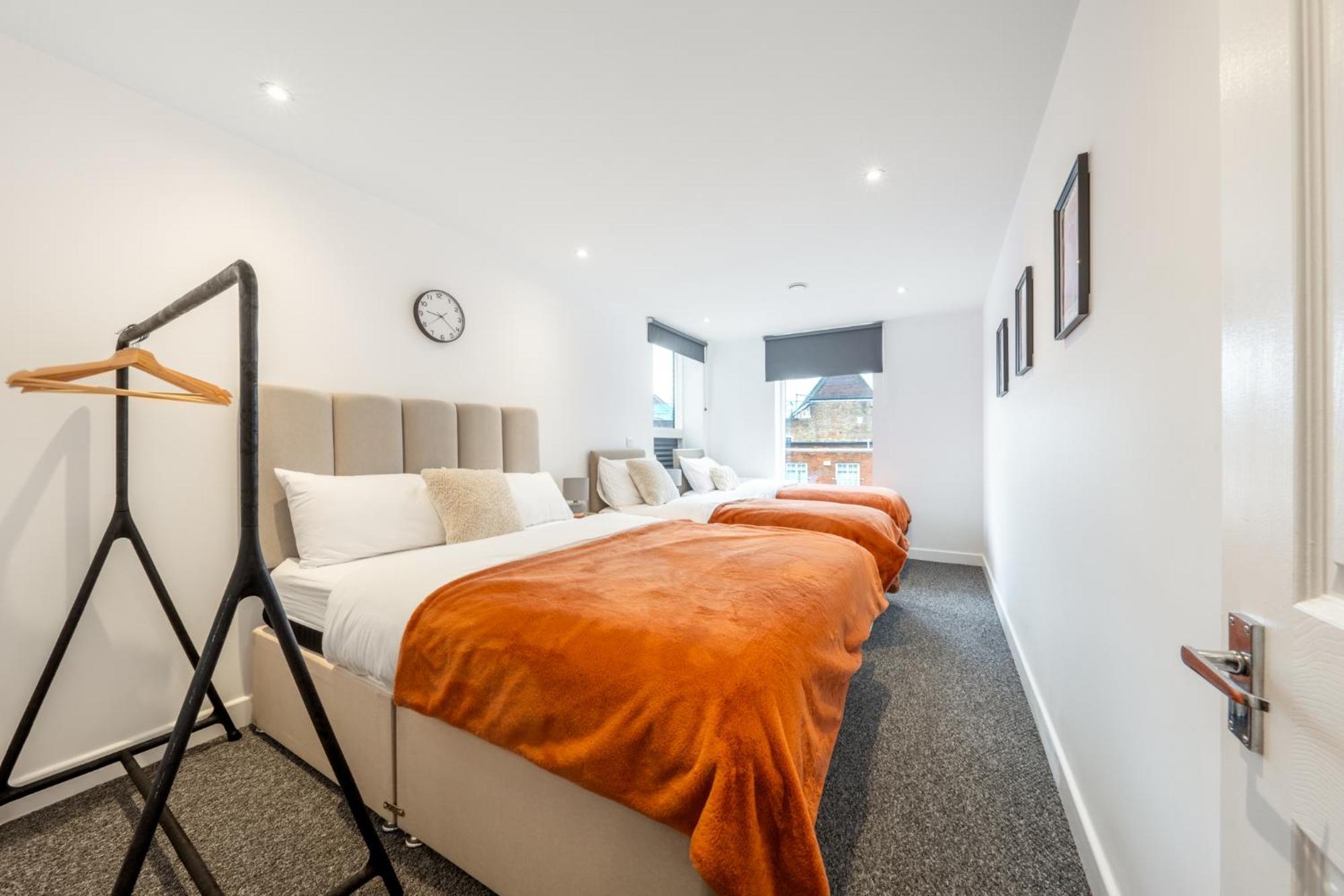 London Edgware Station Apartamento Exterior foto